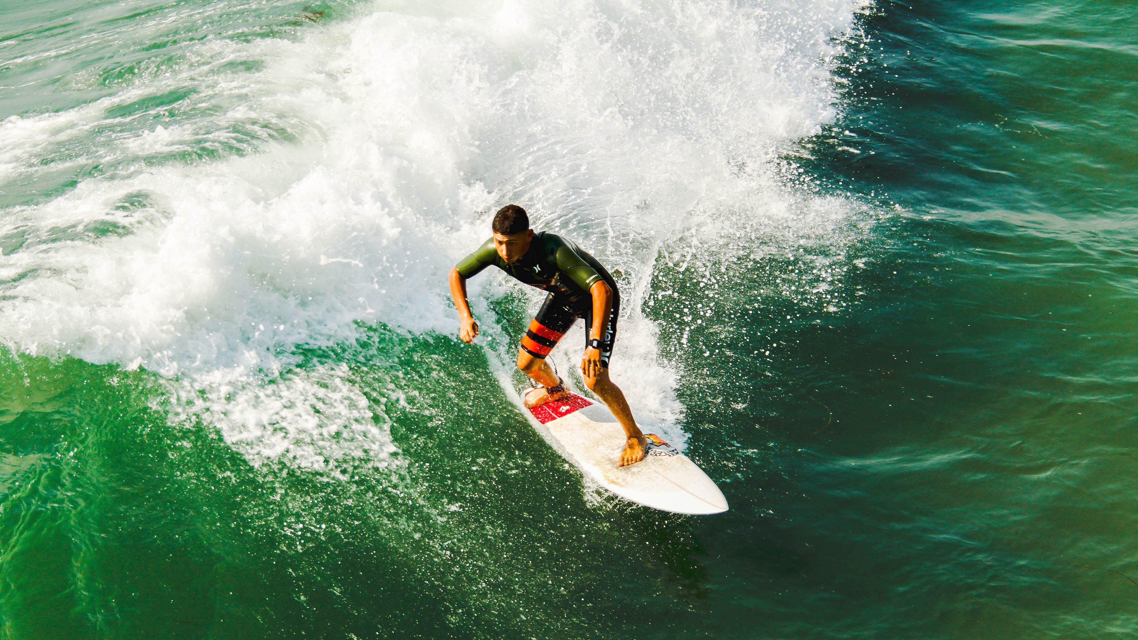 独行侠粉碎热火，保罗用实力证明自己，一场关于信念与坚韧的胜利